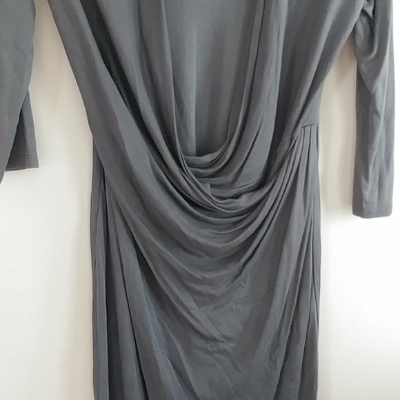 🆕H&M faux wrap dress in grey - Picture 3 of 10